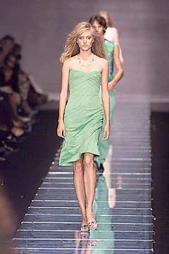 Look 16